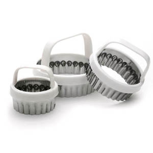 SCALLOPED BISCUIT CUTTER S/3