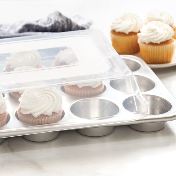 https://www.berings.com/wp-content/uploads/2023/01/Muffin-Pan-With-Lid-4-600x600.jpg