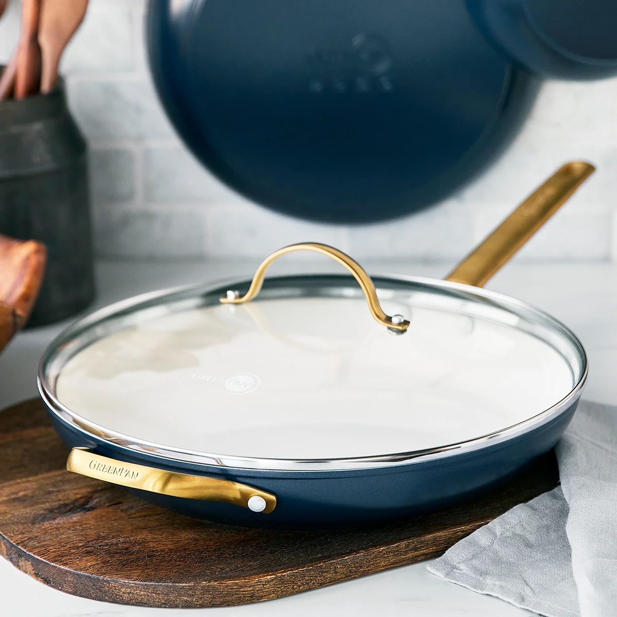 https://www.berings.com/wp-content/uploads/2023/08/Reserve-Ceramic-Nonstick-Frypan-2.jpg