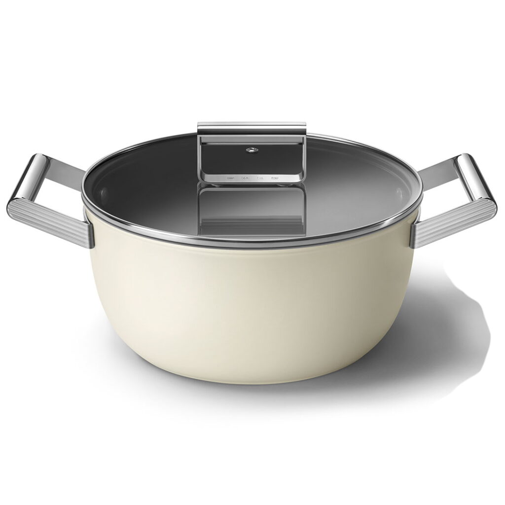 https://www.berings.com/wp-content/uploads/2023/10/SMEG-5-Qt.-Non-Stick-Casserole-Dish-with-Lid-Cream3-1024x1024.jpg