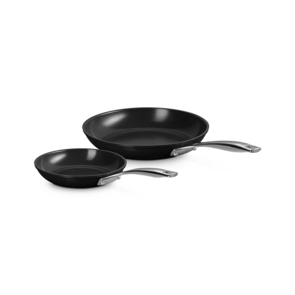 Le Creuset Essential Nonstick Ceramic 2-Piece Fry Pan Set